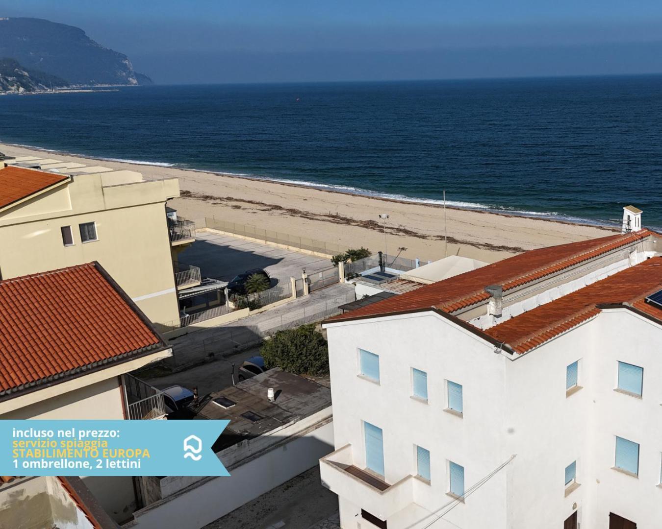 Rs321 - Marcelli, Trilocale Fronte Mare Con Spiaggia Inclusa Exterior photo
