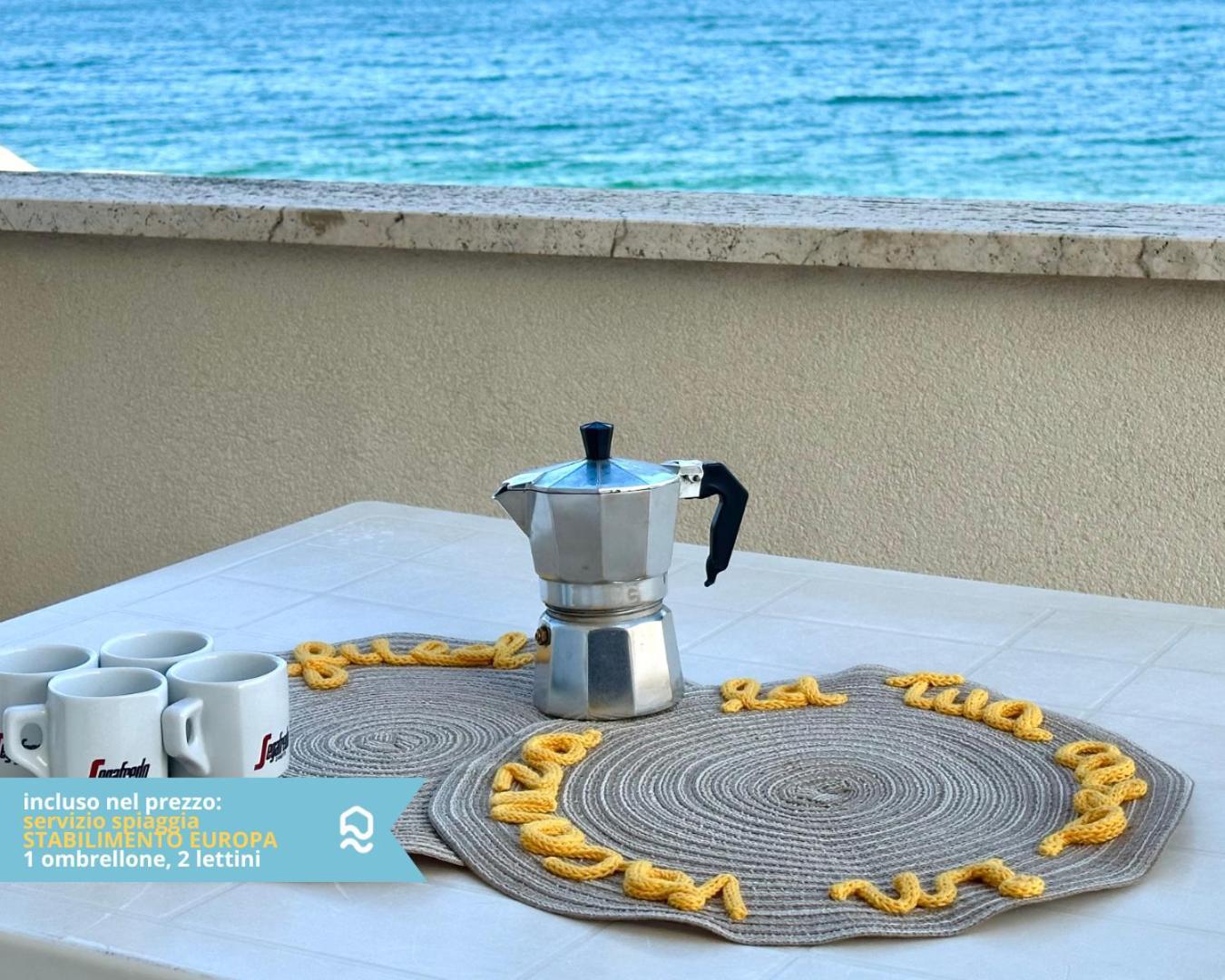Rs321 - Marcelli, Trilocale Fronte Mare Con Spiaggia Inclusa Exterior photo